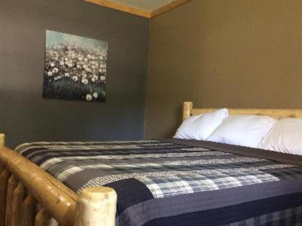 Big Horse Inn And Suites Lewistown Extérieur photo