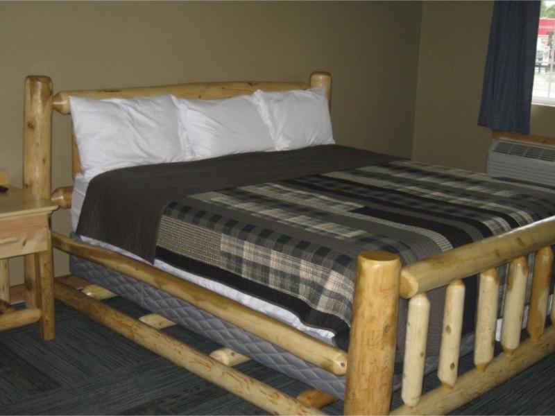 Big Horse Inn And Suites Lewistown Extérieur photo